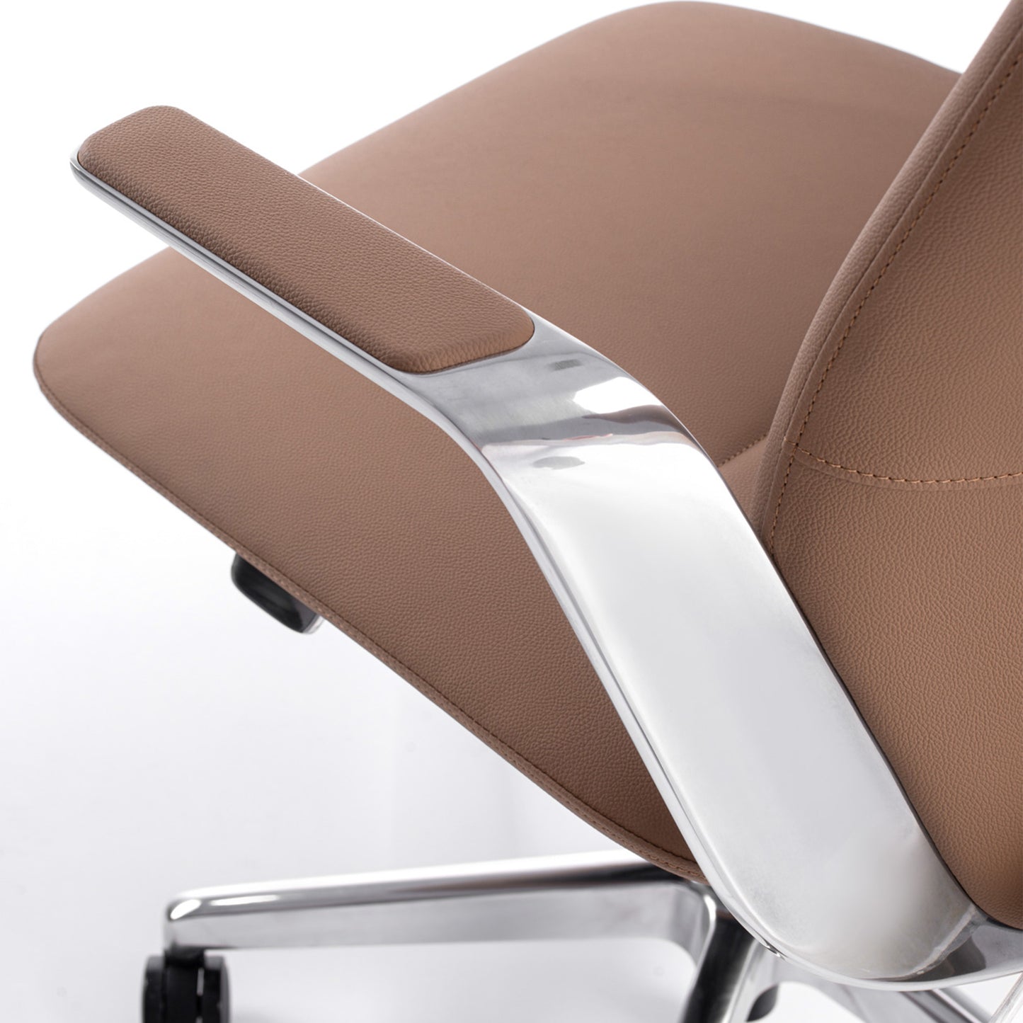 Linea Low Back
