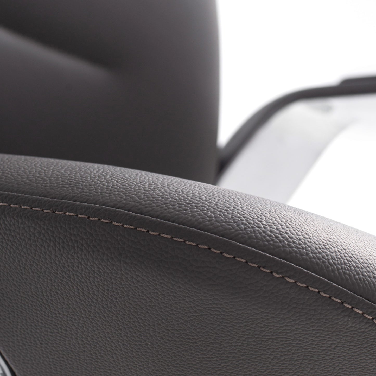 Linea Low Back