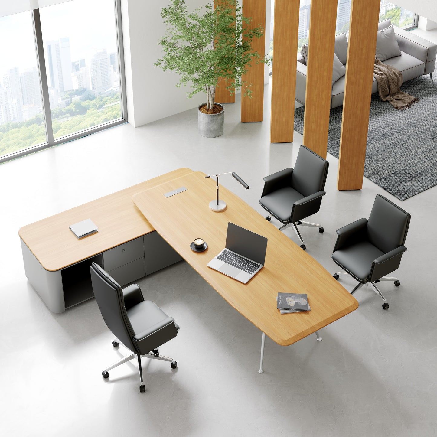 Loro Leather Chair