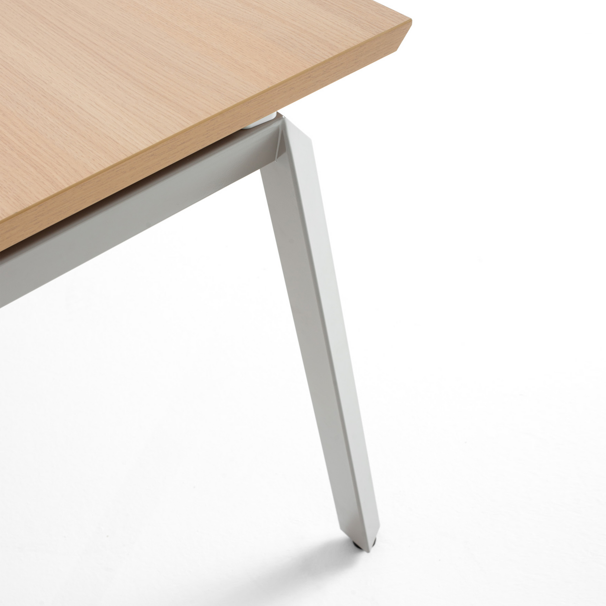 Single side workstation for 1 person - Bellucci & Ross